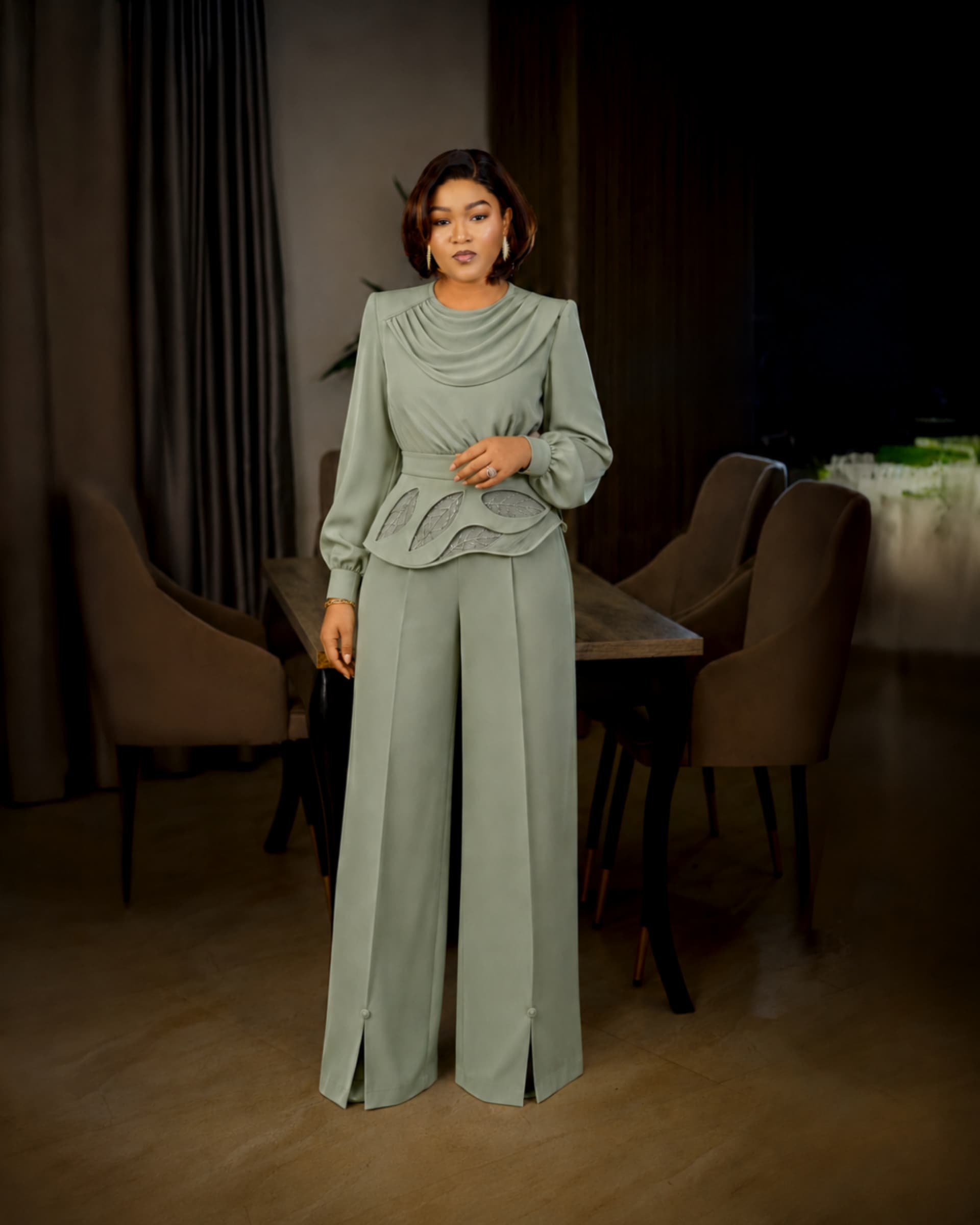 CAROLYN SET — photo 1