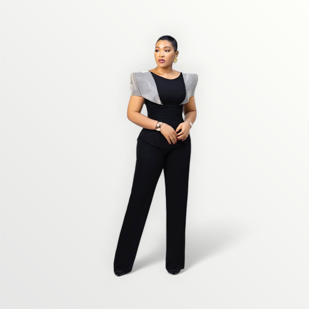 U-A LOOK 3 — photo 1